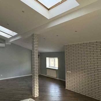 Сдается 2-х комнатная квартира, 95 м²