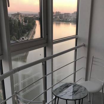 Сдается 2-х комнатная квартира, 75 м²