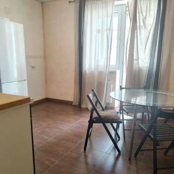 Сдается 2-х комнатная квартира, 72 м²