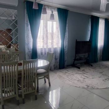 Продается 3-х комнатная квартира, 126 м²