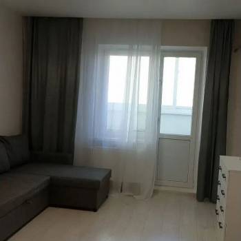 Сдается 1-комнатная квартира, 45,4 м²