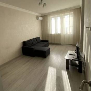 Сдается Многокомнатная квартира, 107 м²