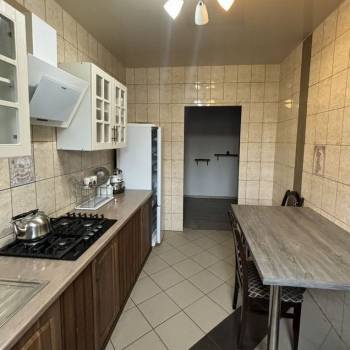 Сдается 1-комнатная квартира, 60 м²