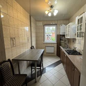 Сдается 1-комнатная квартира, 60 м²