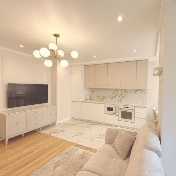 Сдается 1-комнатная квартира, 55,7 м²