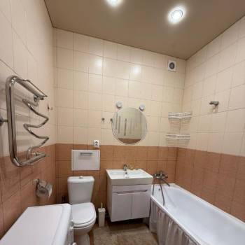 Сдается 1-комнатная квартира, 42 м²