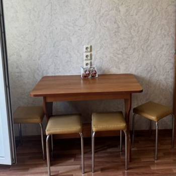 Продается 1-комнатная квартира, 38 м²