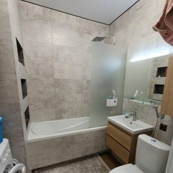 Сдается 2-х комнатная квартира, 49 м²