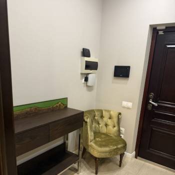 Продается 1-комнатная квартира, 77,7 м²