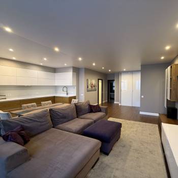 Продается 1-комнатная квартира, 77,7 м²