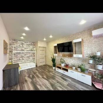 Продается 1-комнатная квартира, 42,1 м²