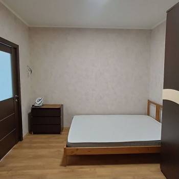 Сдается 1-комнатная квартира, 37 м²