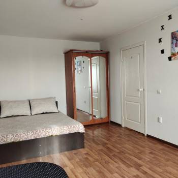 Сдается 1-комнатная квартира, 42 м²