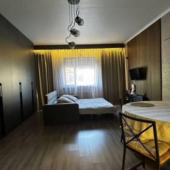 Продается 1-комнатная квартира, 39 м²