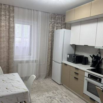 Сдается 1-комнатная квартира, 37,4 м²