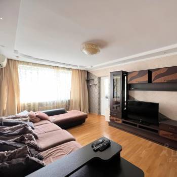 Сдается 2-х комнатная квартира, 75 м²