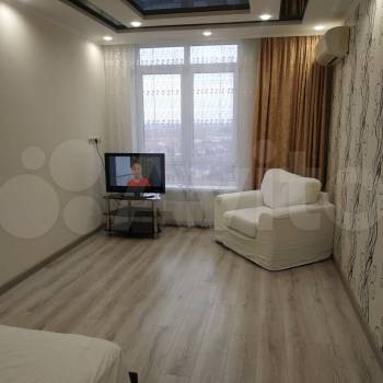 Сдается 1-комнатная квартира, 48 м²