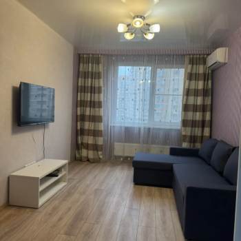 Сдается 1-комнатная квартира, 43 м²