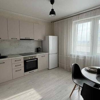 Сдается 1-комнатная квартира, 39 м²