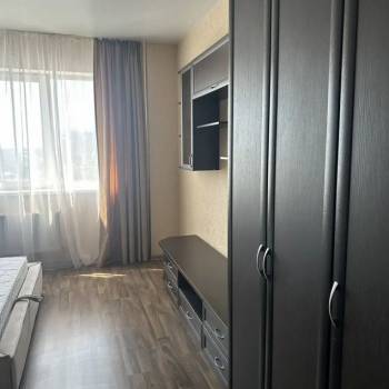 Сдается 1-комнатная квартира, 49 м²