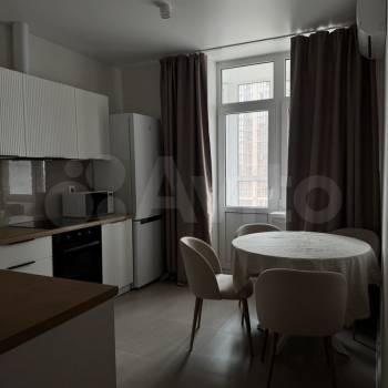 Сдается 1-комнатная квартира, 38 м²
