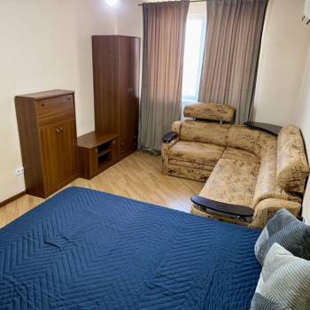Продается 1-комнатная квартира, 43 м²