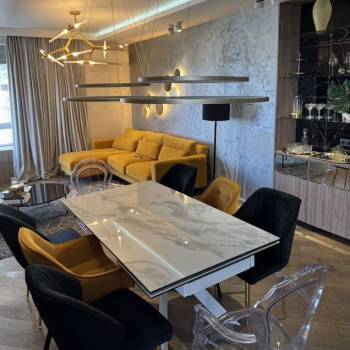 Продается Многокомнатная квартира, 130 м²