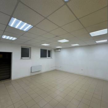 Сдается Нежилое помещение, 56 м²