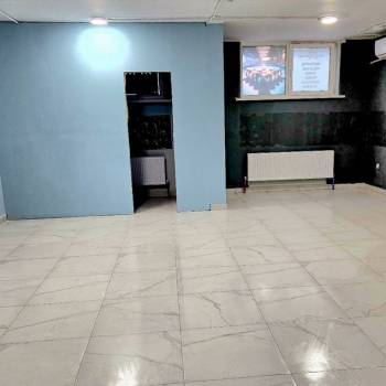 Сдается Нежилое помещение, 72 м²