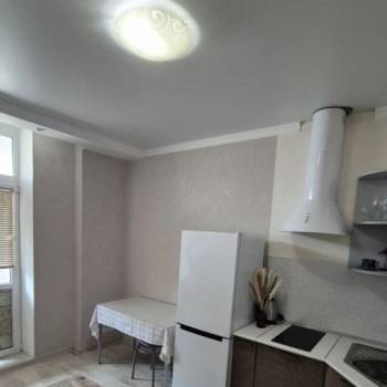 Сдается 1-комнатная квартира, 41,3 м²