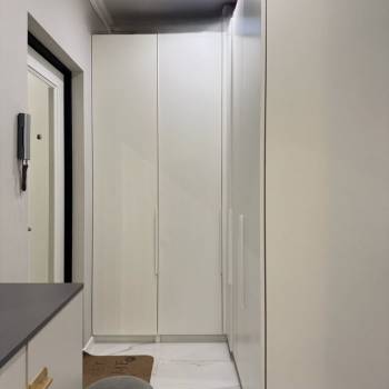 Продается 1-комнатная квартира, 42 м²