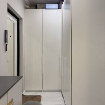 Продается 1-комнатная квартира, 42 м²