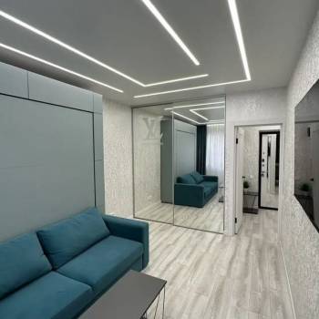 Продается 1-комнатная квартира, 37 м²