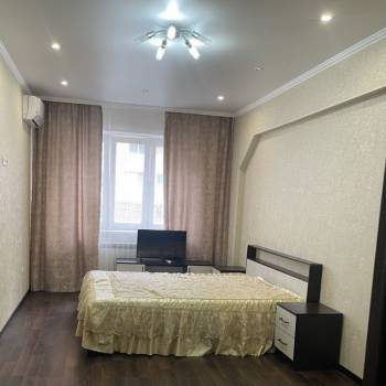 Сдается 1-комнатная квартира, 45 м²