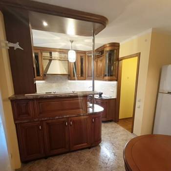 Продается Многокомнатная квартира, 122,4 м²