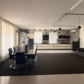 Сдается Дом, 220 м²