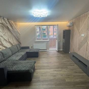 Сдается 2-х комнатная квартира, 72 м²