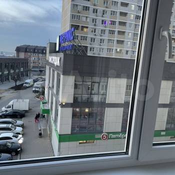 Сдается 1-комнатная квартира, 38 м²