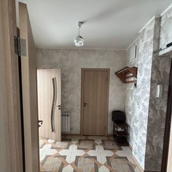 Продается 1-комнатная квартира, 40 м²