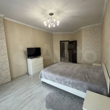 Сдается 1-комнатная квартира, 58 м²