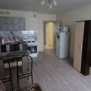 Сдается 1-комнатная квартира, 43 м²