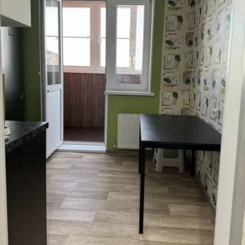 Сдается 1-комнатная квартира, 50 м²