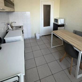 Сдается Многокомнатная квартира, 80 м²
