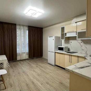 Сдается 1-комнатная квартира, 44 м²