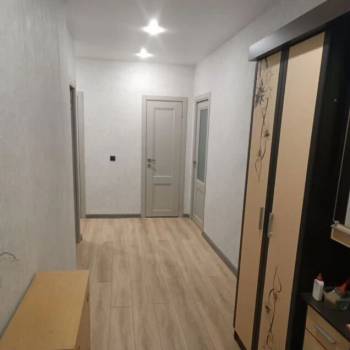 Сдается Многокомнатная квартира, 60 м²