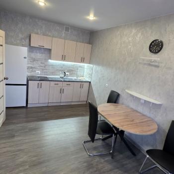 Сдается 1-комнатная квартира, 42 м²