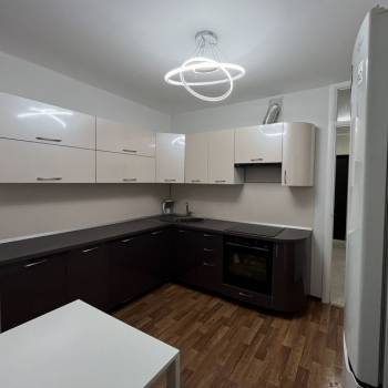 Продается 1-комнатная квартира, 37,5 м²