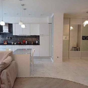 Сдается 2-х комнатная квартира, 69 м²