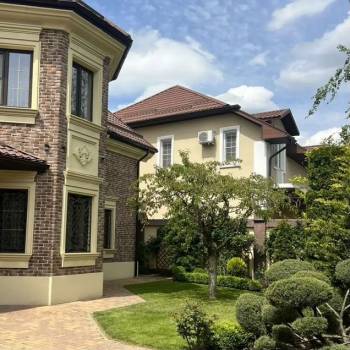 Продается Дом, 200 м²