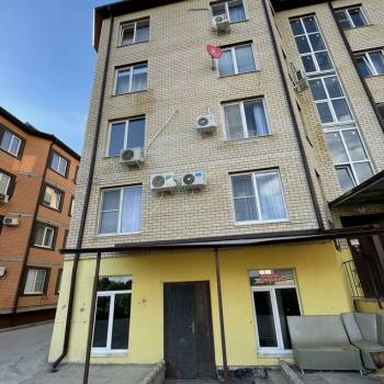 Продается 1-комнатная квартира, 57 м²